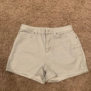SOLD BDG URBAN OUTFITTERS mom jean shorts